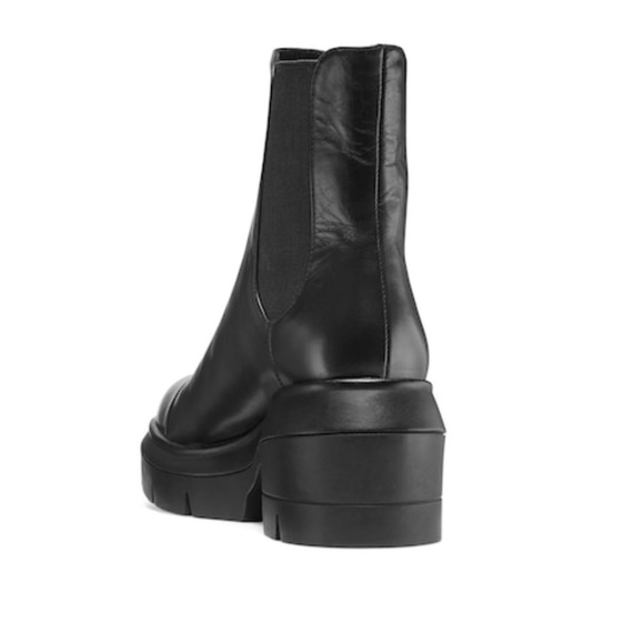 Stuart Weitzman Norah Chelsea Bootie in 9.5 WIDE (C width) - Picture 9 of 10